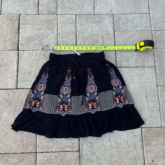 Floreat anthropology Black Embroidered Mini Skirt Extra small - Picture 9 of 10